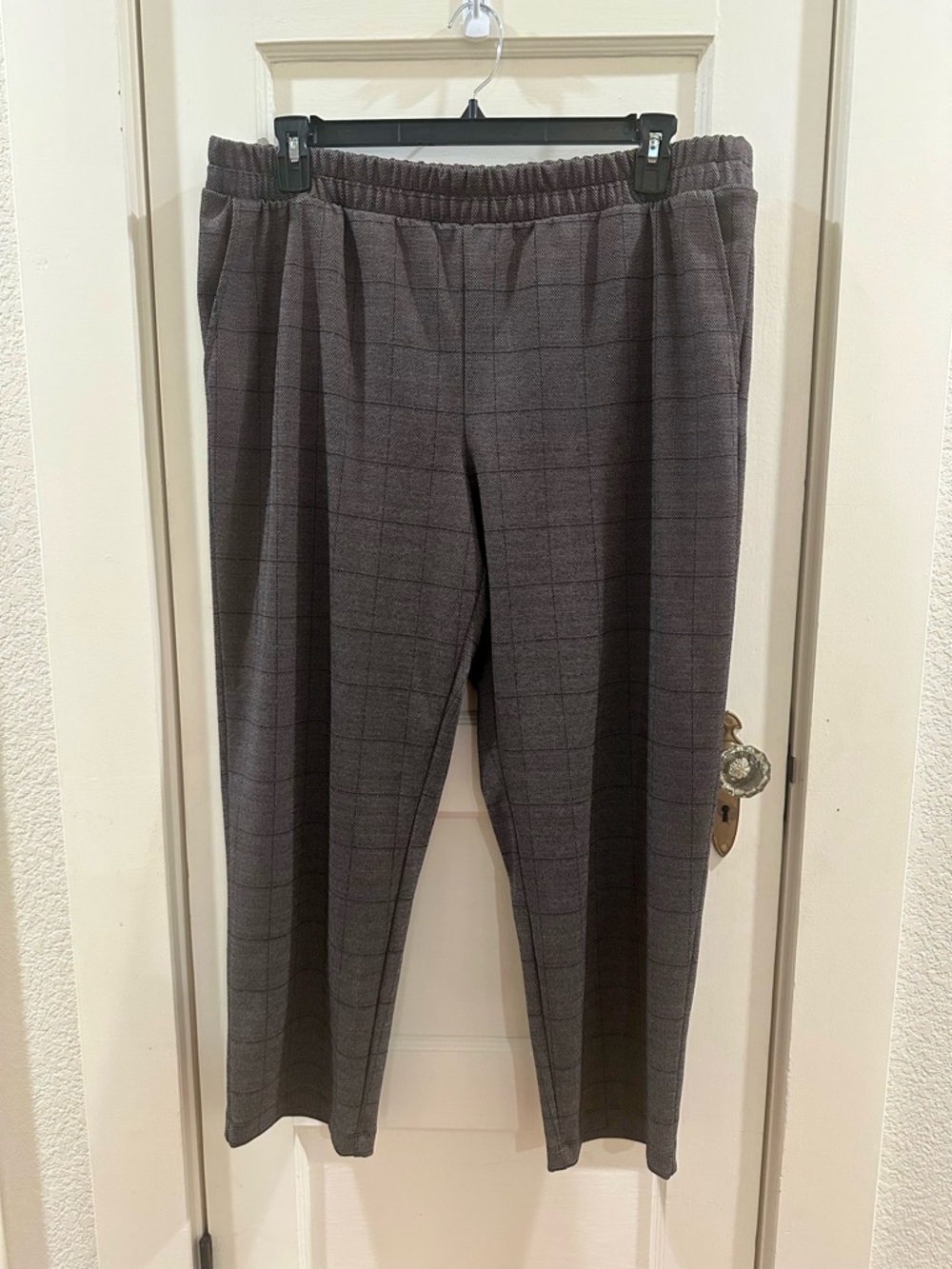 a new day Charcoal/Brown Plaid Cropped Pull-On Pants